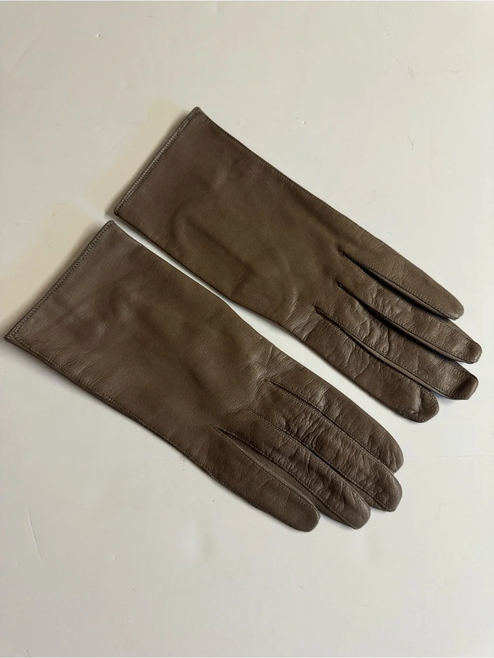 Vintage 50s Lord & Taylor Soft Brown Leather Gloves.Silk Lining.